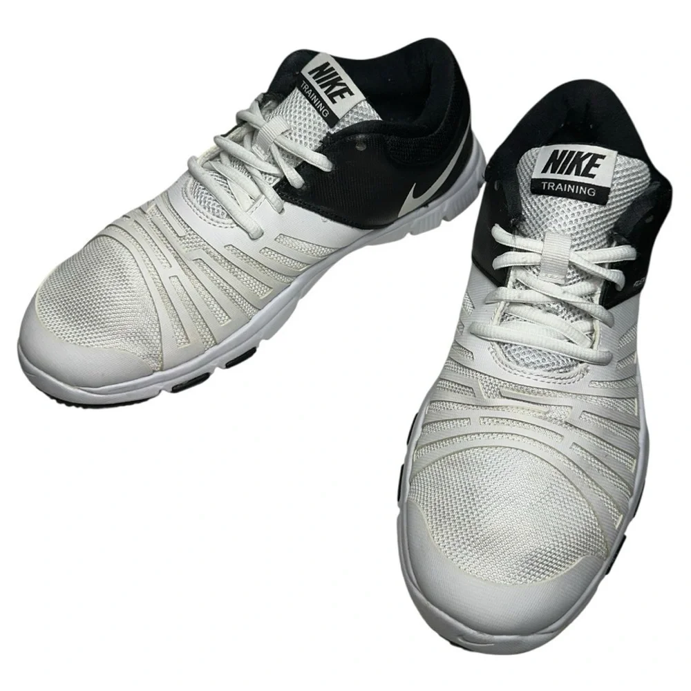 NIKE Boy’s Size 6.5 White Black Flex Show Training Shoes Sneakers